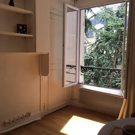 Du Mont Tonnerre Apartment *