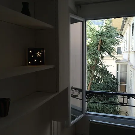 Apartment Du Mont Tonnerre Paris